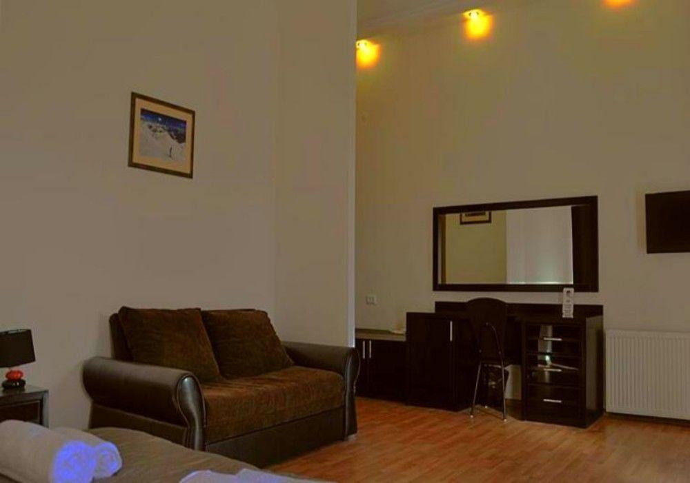 Gold Star Hotel Tbilisi Exterior photo